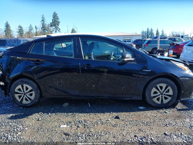 JTDKBRFU8H3053461 Toyota Prius One