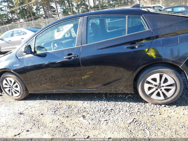 JTDKBRFU8H3053461 Toyota Prius One