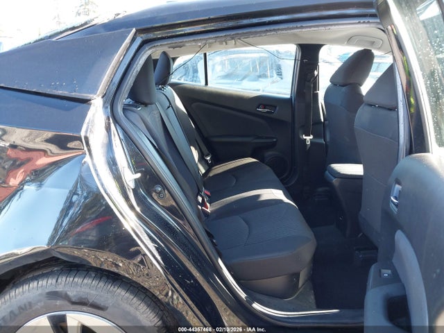 JTDKBRFU8H3053461 Toyota Prius One