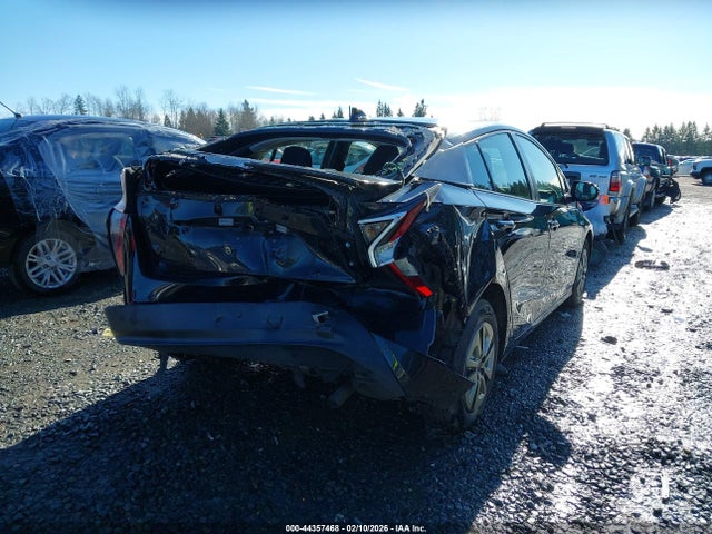 JTDKBRFU8H3053461 Toyota Prius One