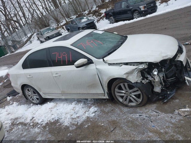 Aukcja sprzedaży 2017 Volkswagen Jetta 1.8t Sel/1.8t Sel Premium, vin: 3VWL17AJXHM384269, numer aukcji: 44357491