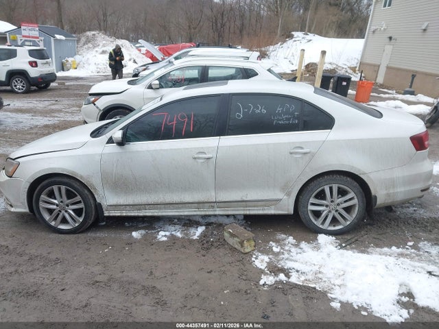 Aukcja sprzedaży 2017 Volkswagen Jetta 1.8t Sel/1.8t Sel Premium, vin: 3VWL17AJXHM384269, numer aukcji: 44357491
