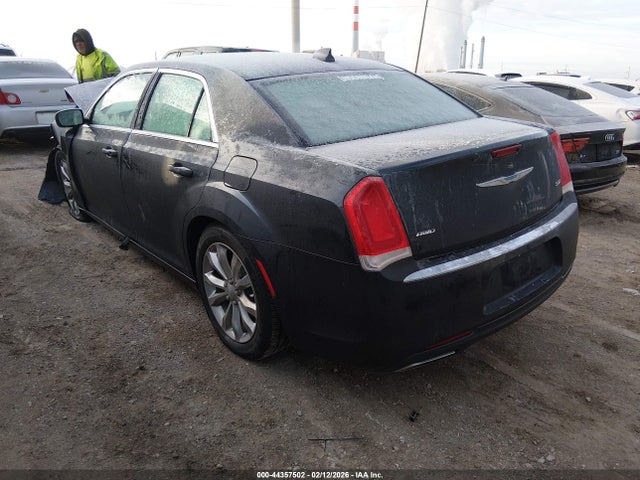 Продаж на аукціоні авто 2018 Chrysler 300 Touring Awd, vin: 2C3CCARG5JH198974, номер лоту: 44357502