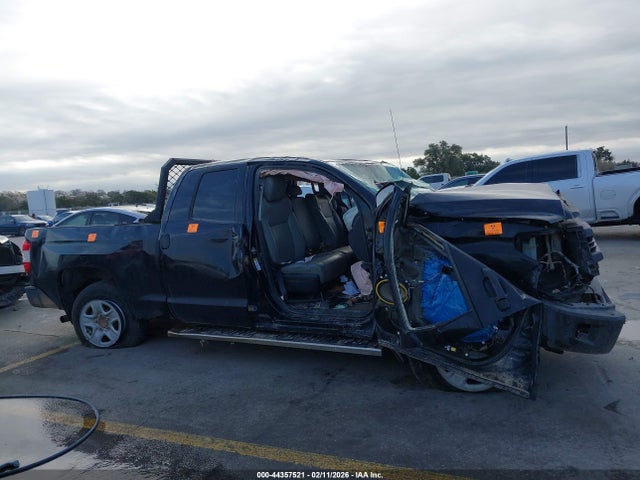 5TFRM5F10HX112650 Toyota Tundra Sr 4.6l V8