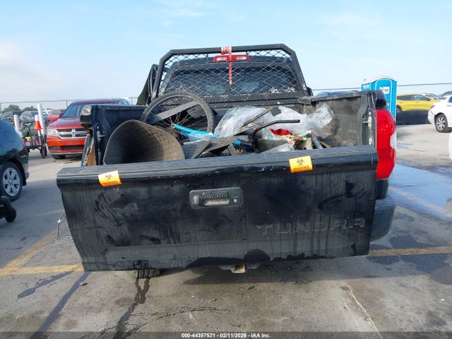 5TFRM5F10HX112650 Toyota Tundra Sr 4.6l V8