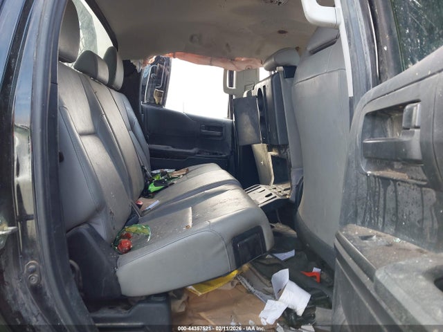 5TFRM5F10HX112650 Toyota Tundra Sr 4.6l V8