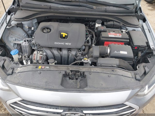 5NPD84LF8HH082561 Hyundai ELANTRA SE