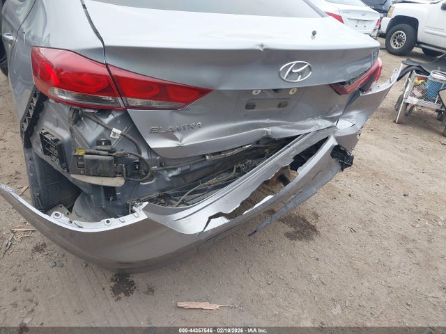 5NPD84LF8HH082561 Hyundai ELANTRA SE