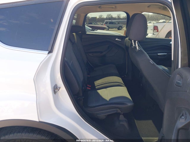 44357619 :رقم المزاد ، 1FMCU9GX6FUC71957 vin ، 2015 Ford Escape Se مزاد بيع