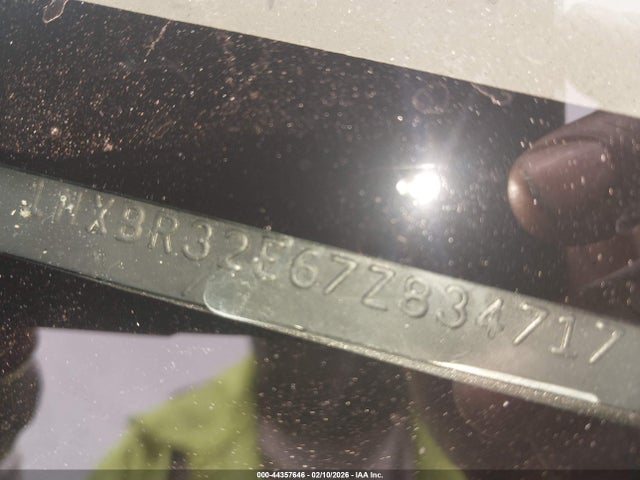 2007 TOYOTA COROLLA 1NXBR32E67Z834717 Photo 8