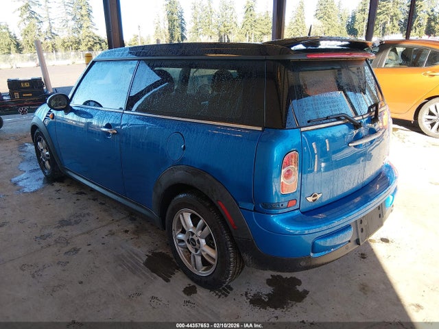 2012 MINI COOPER CLUBMAN WMWZF3C54CT190089 Photo 2