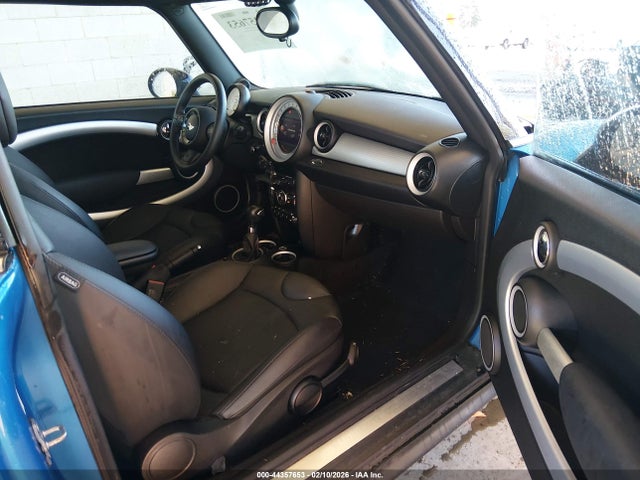 2012 MINI COOPER CLUBMAN WMWZF3C54CT190089 Photo 4