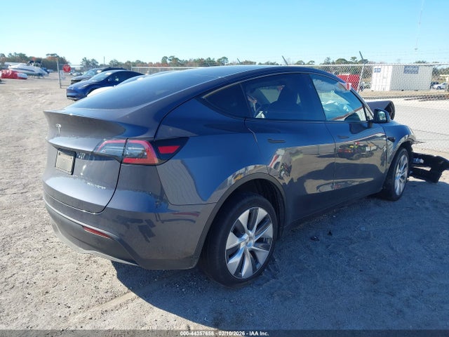 2023 TESLA MODEL Y 7SAYGDEE4PA161053 Photo 3