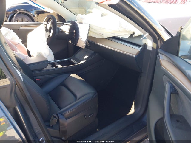 2023 TESLA MODEL Y 7SAYGDEE4PA161053 Photo 4