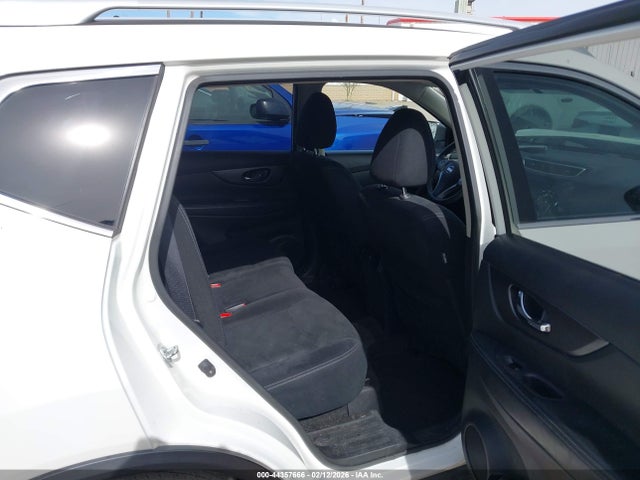 JN8AT2MT6GW029218 Nissan ROGUE S
