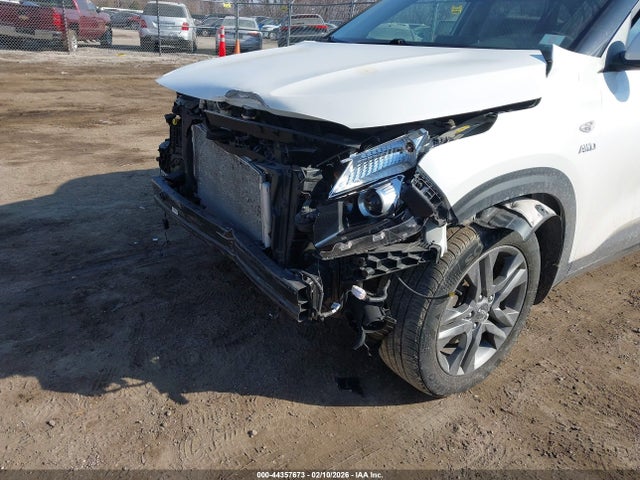 KNDEPCAA4P7431422 KIA Seltos Lx