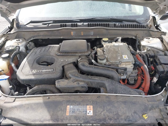 3FA6P0UUXER131145 Ford Fusion Hybrid S