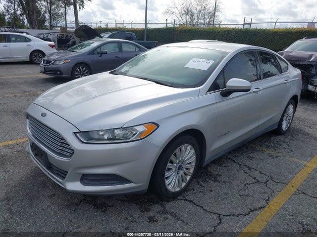 3FA6P0UUXER131145 Ford Fusion Hybrid S