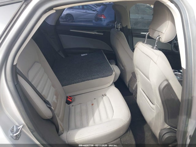3FA6P0UUXER131145 Ford Fusion Hybrid S