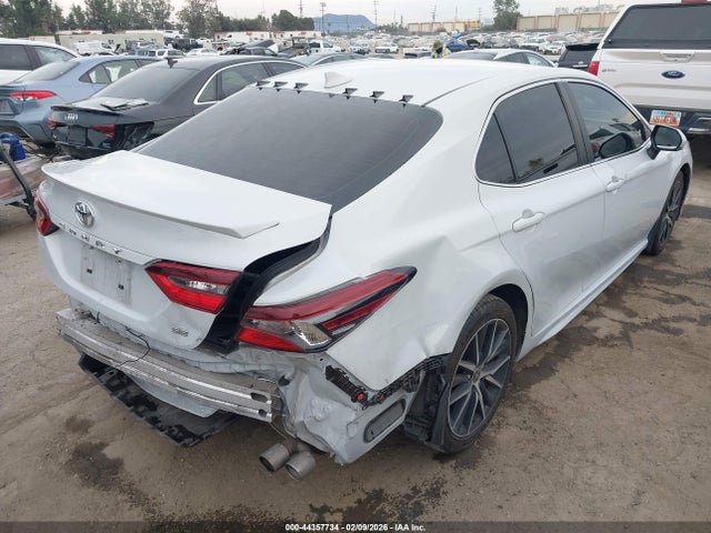 4T1G11AK3NU036987 Toyota CAMRY SE