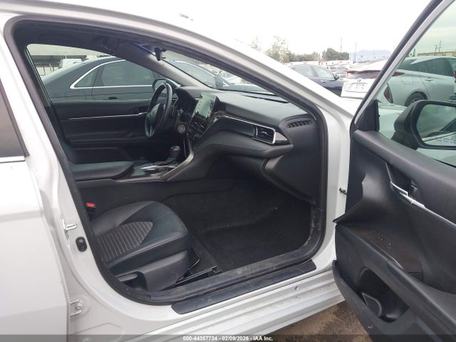 4T1G11AK3NU036987 Toyota CAMRY SE