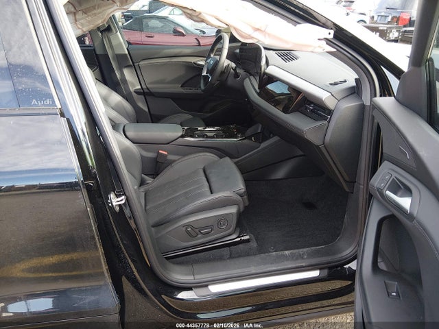 WA124BGF4SA042021 Audi Q6 E-tron Premium Plus Quattro