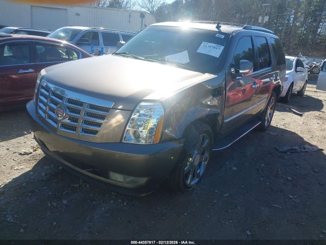2011 CADILLAC ESCALADE 1GYS3BEF2BR216935 Photo 1