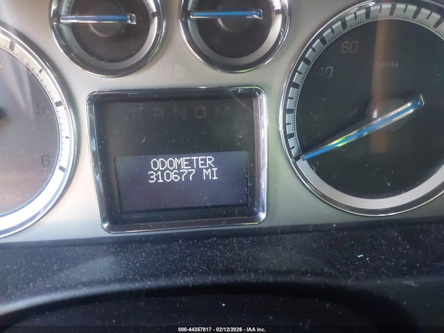 2011 CADILLAC ESCALADE 1GYS3BEF2BR216935 Photo 6