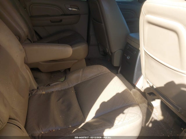 2011 CADILLAC ESCALADE 1GYS3BEF2BR216935 Photo 7