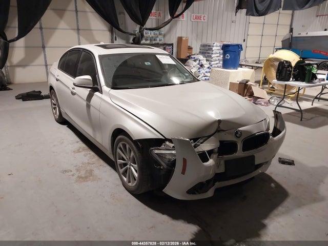 2017 BMW 320I WBA8A9C55HK619623