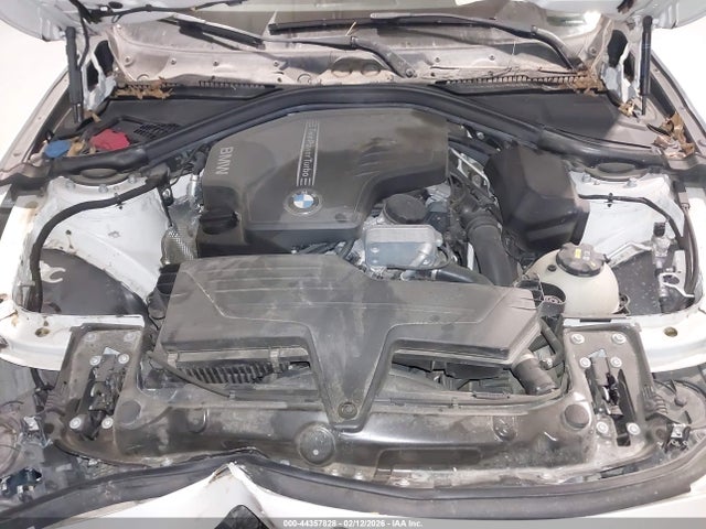 2017 BMW 320I WBA8A9C55HK619623 Photo 9