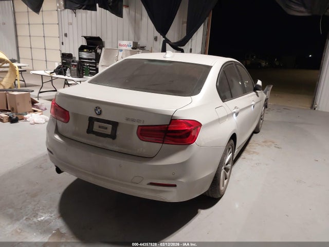 2017 BMW 320I WBA8A9C55HK619623 Photo 3