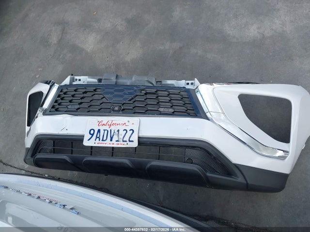 JA4ASUAA3NZ053480 Mitsubishi Eclipse Cross Es
