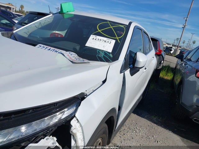JA4ASUAA3NZ053480 Mitsubishi Eclipse Cross Es