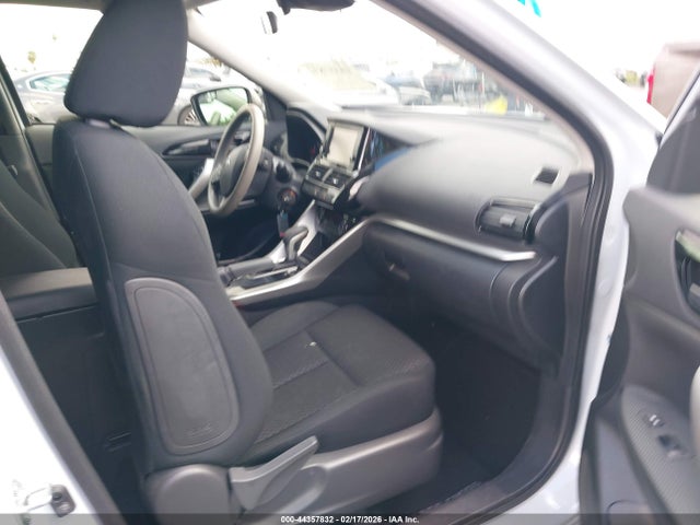 JA4ASUAA3NZ053480 Mitsubishi Eclipse Cross Es