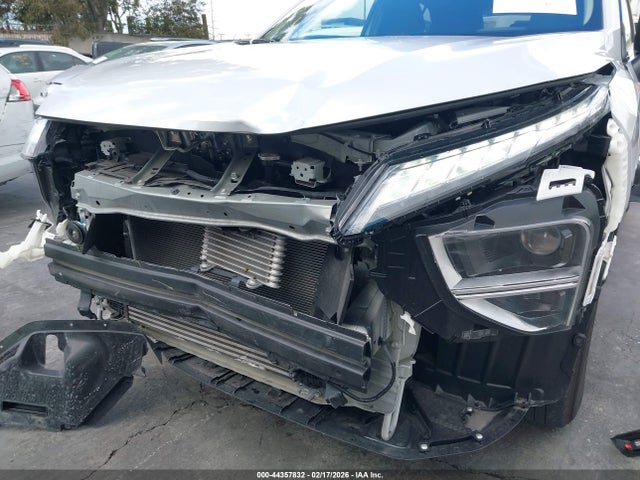JA4ASUAA3NZ053480 Mitsubishi Eclipse Cross Es