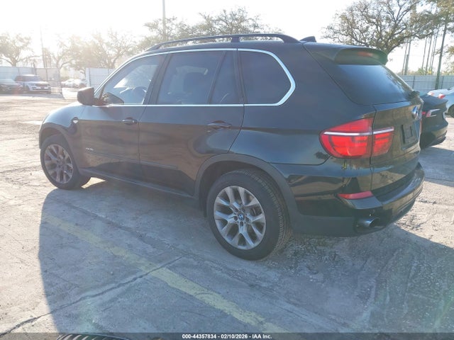 2013 BMW X5 5UXZV4C5XD0G54406 Photo 2