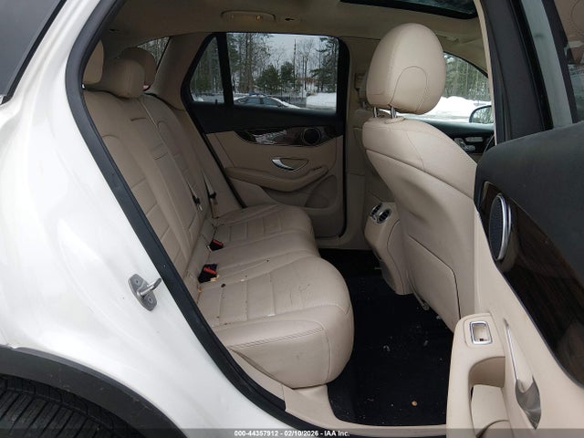 44357912 :رقم المزاد ، WDC0G8EB1LF734761 vin ، 2020 Mercedes-benz Glc 300 4matic مزاد بيع