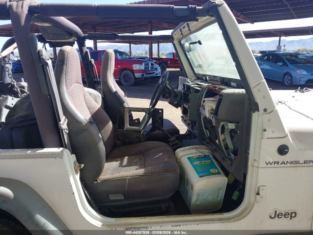 2000 JEEP WRANGLER 1J4FA29P4YP747620 Photo 4