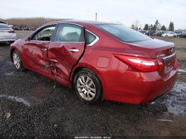 2017 Nissan Altima 2.5 S მანქანა იყიდება აუქციონზე, vin: 1N4AL3AP8HN336587, აუქციონის ნომერი: 44357931