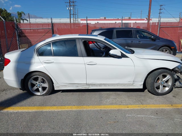 Продажа на аукционе авто 2012 Bmw 328i, vin: WBA3C1C55CF432082, номер лота: 44357942