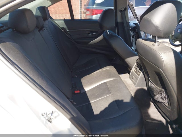 Продажа на аукционе авто 2012 Bmw 328i, vin: WBA3C1C55CF432082, номер лота: 44357942