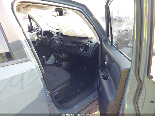 2017 JEEP RENEGADE ZACCJBBBXHPF02248 Photo 4