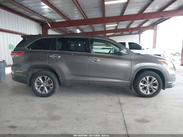 Toyota Highlander Le Plus V6 2015 5TDBKRFH8FS078519 Image 13