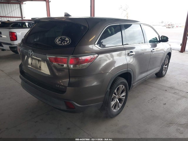 Toyota Highlander Le Plus V6 2015 5TDBKRFH8FS078519 Image 4