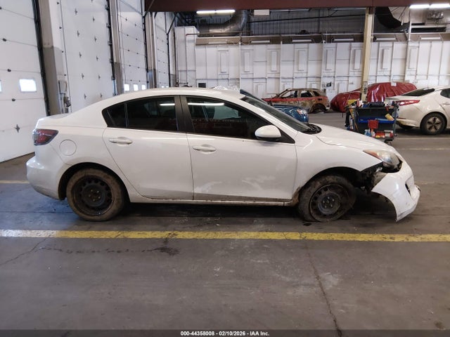 Продаж на аукціоні авто 2013 Mazda Mazda3 I Sport, vin: JM1BL1U7XD1767870, номер лоту: 44358008