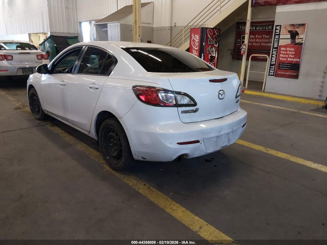 Продаж на аукціоні авто 2013 Mazda Mazda3 I Sport, vin: JM1BL1U7XD1767870, номер лоту: 44358008