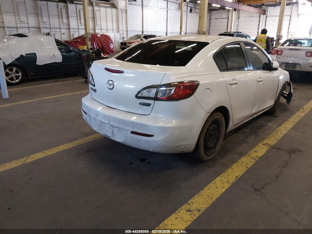 Продаж на аукціоні авто 2013 Mazda Mazda3 I Sport, vin: JM1BL1U7XD1767870, номер лоту: 44358008