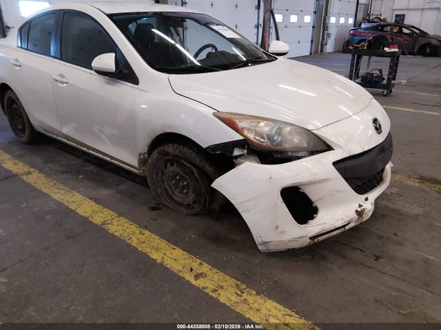 Продаж на аукціоні авто 2013 Mazda Mazda3 I Sport, vin: JM1BL1U7XD1767870, номер лоту: 44358008