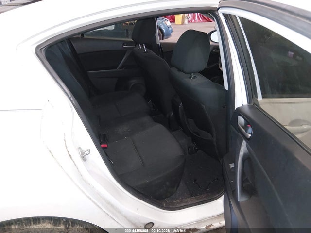 Продаж на аукціоні авто 2013 Mazda Mazda3 I Sport, vin: JM1BL1U7XD1767870, номер лоту: 44358008